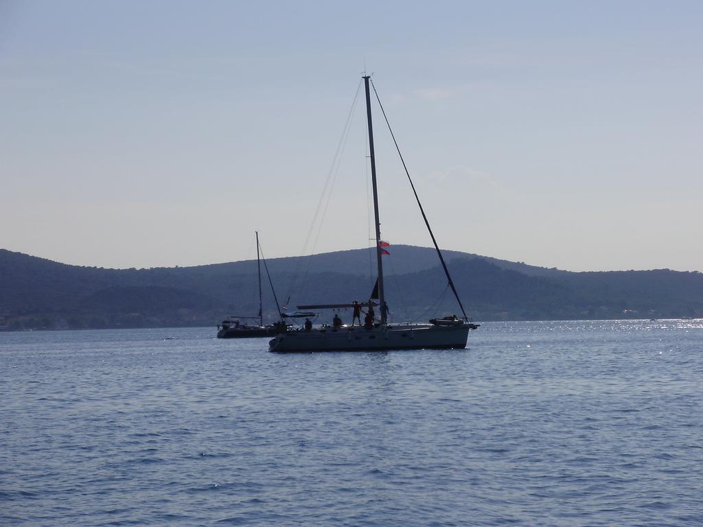 Apartments Batarilo Biograd Na Moru Bagian luar foto