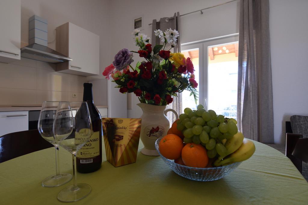 Apartments Batarilo Biograd Na Moru Bagian luar foto