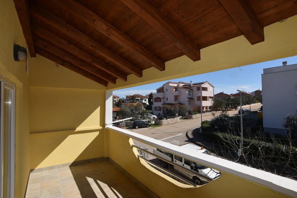 Apartments Batarilo Biograd Na Moru Bagian luar foto