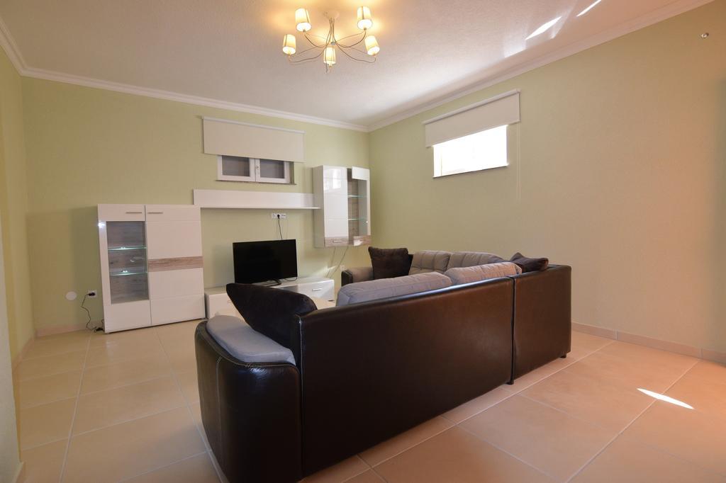Apartments Batarilo Biograd Na Moru Bagian luar foto