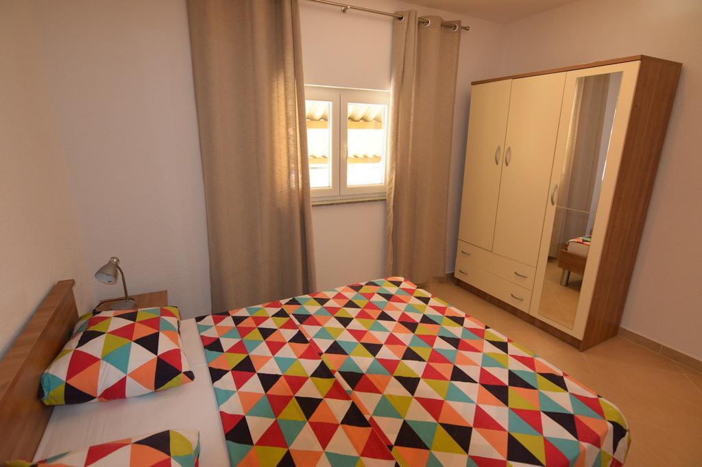 Apartments Batarilo Biograd Na Moru Bagian luar foto